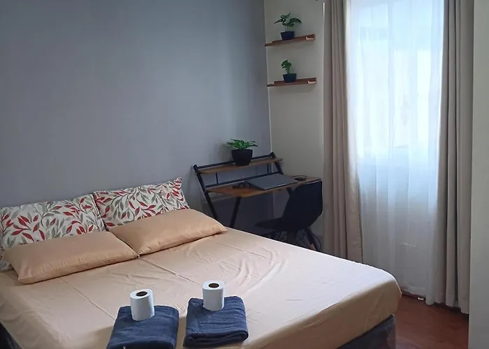 Apartment Cb 2br Unit Taguig Self-check-in & Wi-fi *