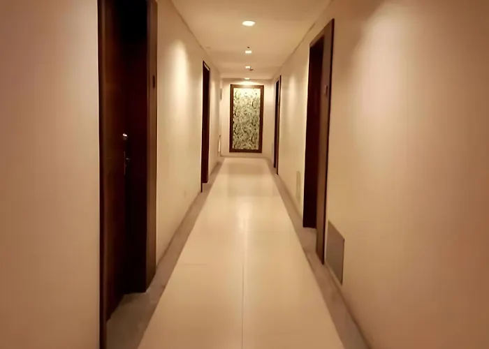 Apartment Cb 2br Unit Taguig Self-check-in & Wi-fi Manila